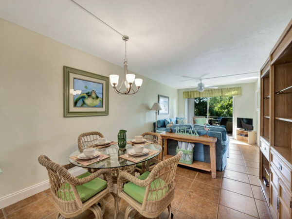 Holmes Beach Gulf Front 2 Bedroom Beach Vacation Condo